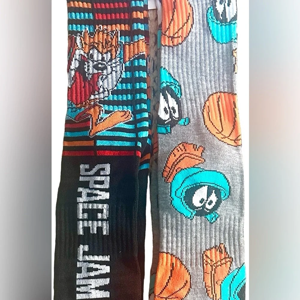 NWT 2 Pairs‎ Space Jam New Legacy Crew Socks 6-12